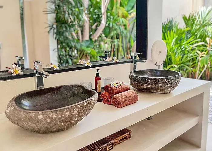 Kallayaan By Optimum Bali, 10 Mn Walk Oberoi Street *